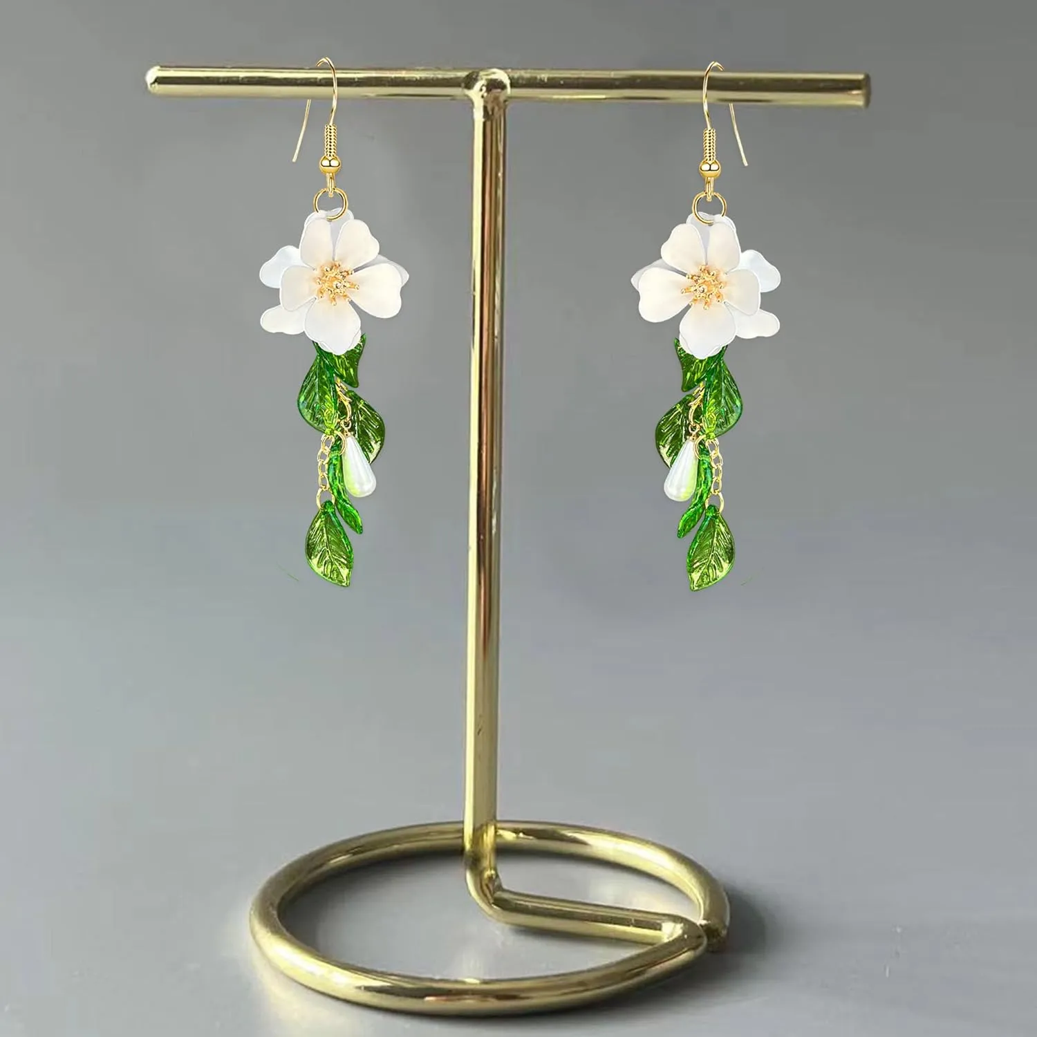 Summer Beach Flower Tassel Earrings for Women Boho Long Flower Dangle Floral Petals Drop Earring for Statement Vacation With Green Leaf